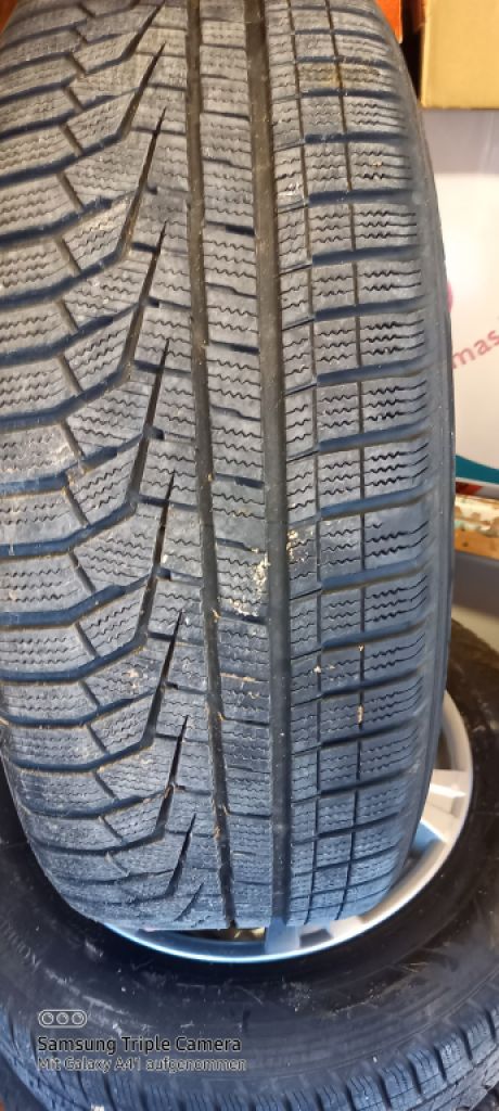 1 Satz BMW Alufelgen mit Bereifung