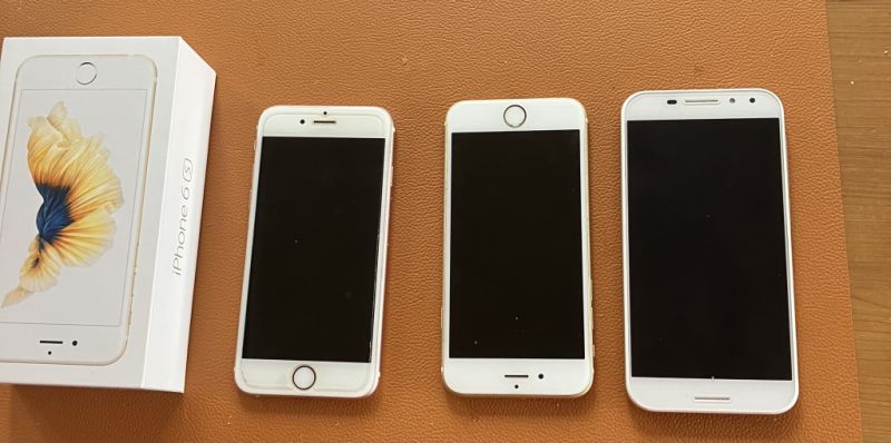 1 Vodafone  V8 VDF 710 2Apple IPhone S6 plus eine OVP