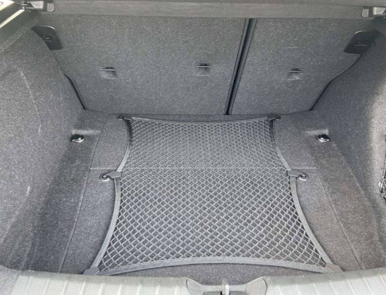 118d, yr. 2016, automatic, 2nd owner, air conditioning, navigation