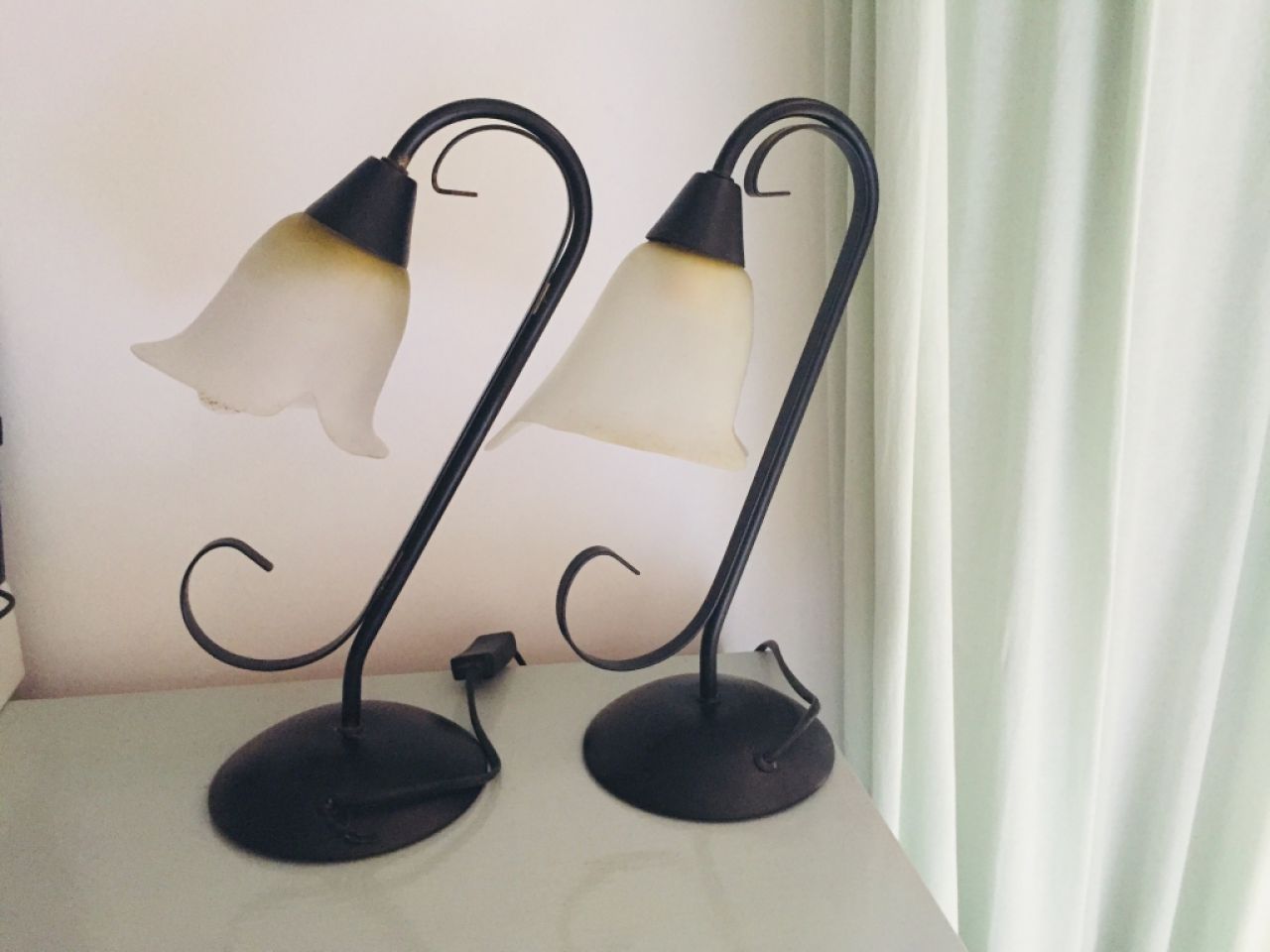 2 lámparas de mesa antiguas