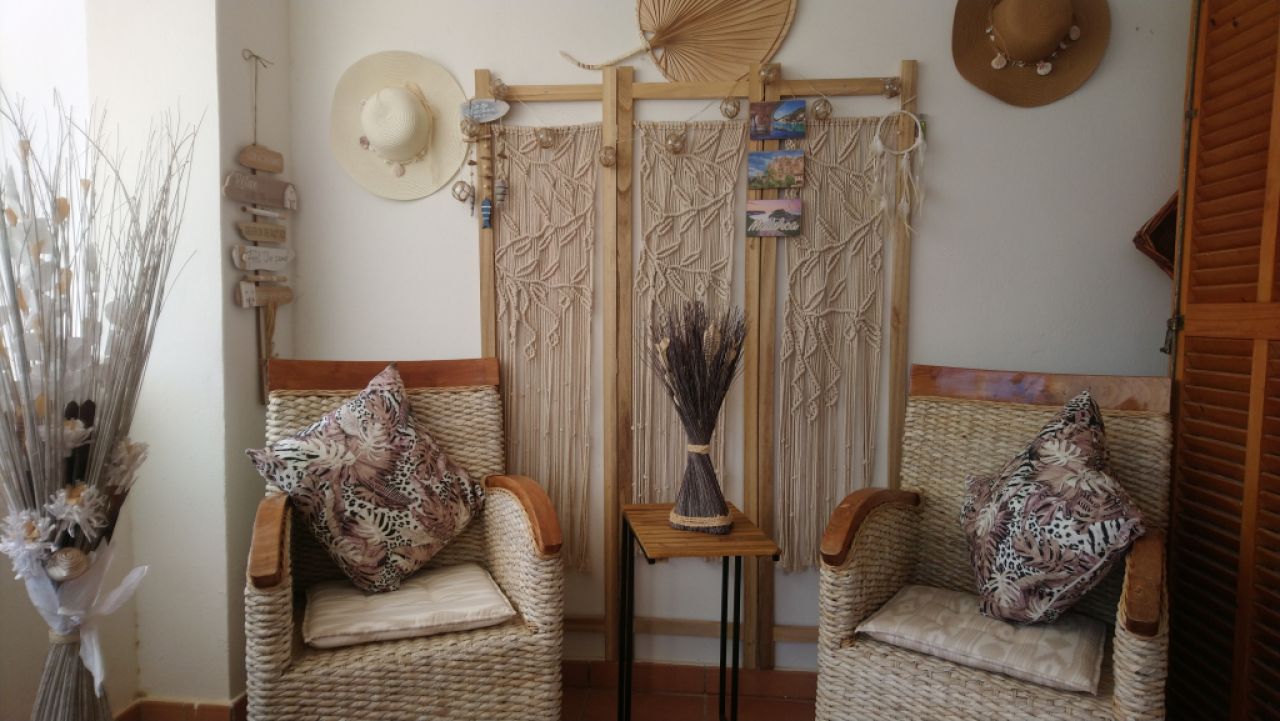 2 Echtholz mit Rattan-Gepflecht Terrassenmöbel Sessel Lounge-Sessel Vintage