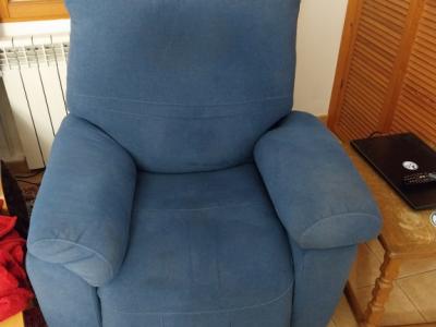 2 reclinables eléctricos azules para TV