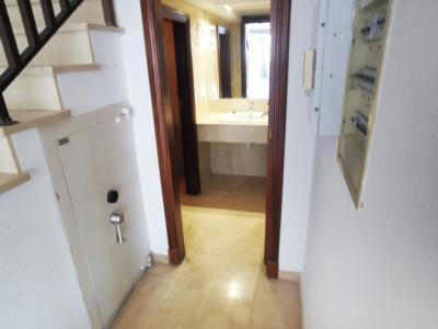 2 Etagen Geschäft-Lokal in erster Linie vom Paseo Maritimo