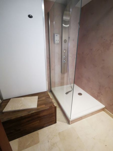 2 Etagen Geschäft-Lokal in erster Linie vom Paseo Maritimo