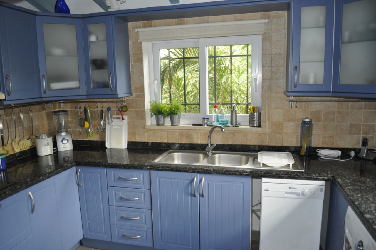 Chalet de 2 plantas con piscinas comunitarias, Ac en Marina Dor - Cala Dor-- CH 116