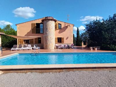 2-level finca with 2 separate apartments, pool and heating near Campos--- F 213