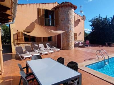 2-level finca with 2 separate apartments, pool and heating near Campos--- F 213