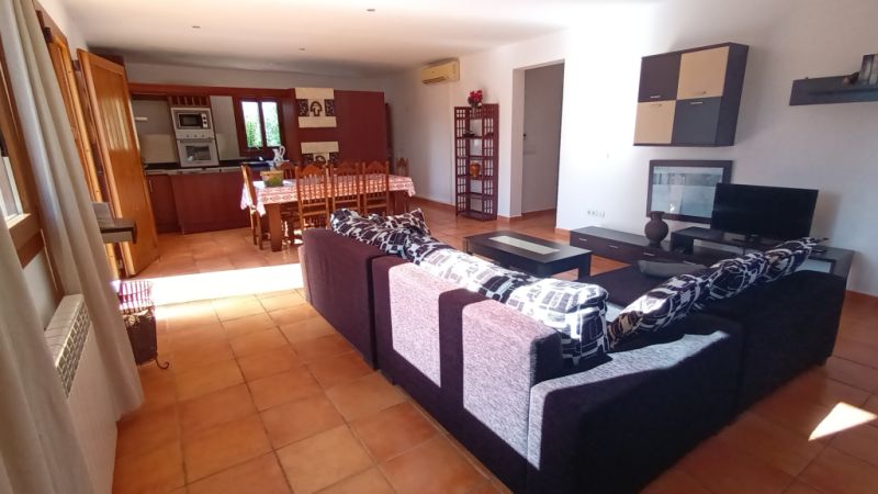 2-level finca with 2 separate apartments, pool and heating near Campos--- F 213