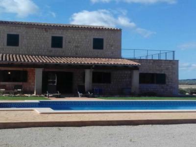 2 Etagenfinca mit Pool und eigenem Brunnen bei Santanyi --- F 27 VK