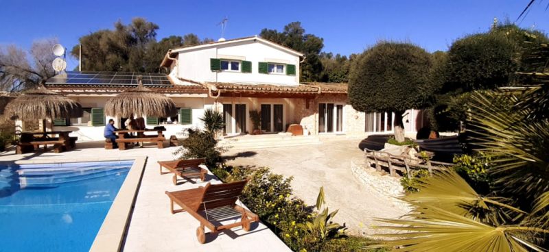 2 Etagenfinca mit sep Apartment, Pool und Ölzentralheizung bei Porreres --- F 164