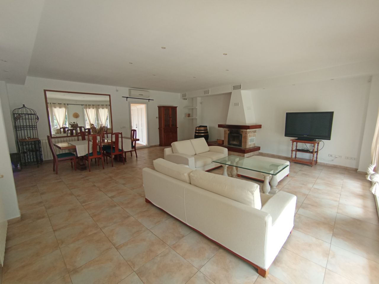 2 Etagenfinca mit sep Apartment, Pool und Ölzentralheizung bei Porreres --- F 164