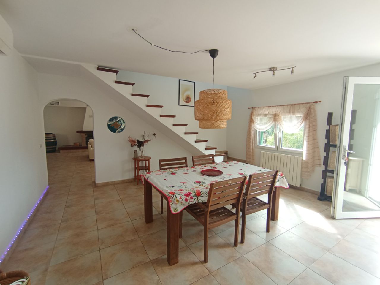 2 Etagenfinca mit sep Apartment, Pool und Ölzentralheizung bei Porreres --- F 164