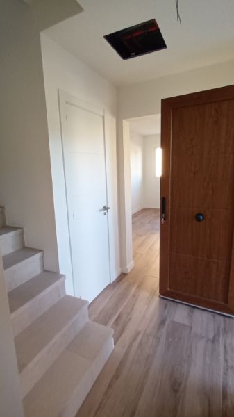 2 CASAS ADOSADAS NUEVAS en Es LLombards con patio -- RH 35 a + b