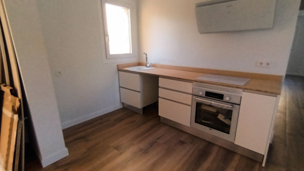 2 CASAS ADOSADAS NUEVAS en Es LLombards con patio -- RH 35 a + b