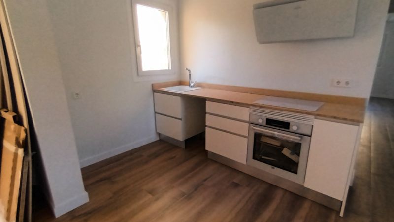 2 CASAS ADOSADAS NUEVAS en Es LLombards con patio -- RH 35 a + b