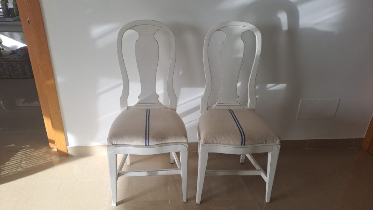 2 Vintage Stühle zu verkaufen