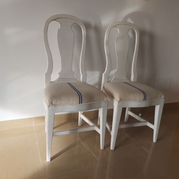 2 Vintage Stühle zu verkaufen