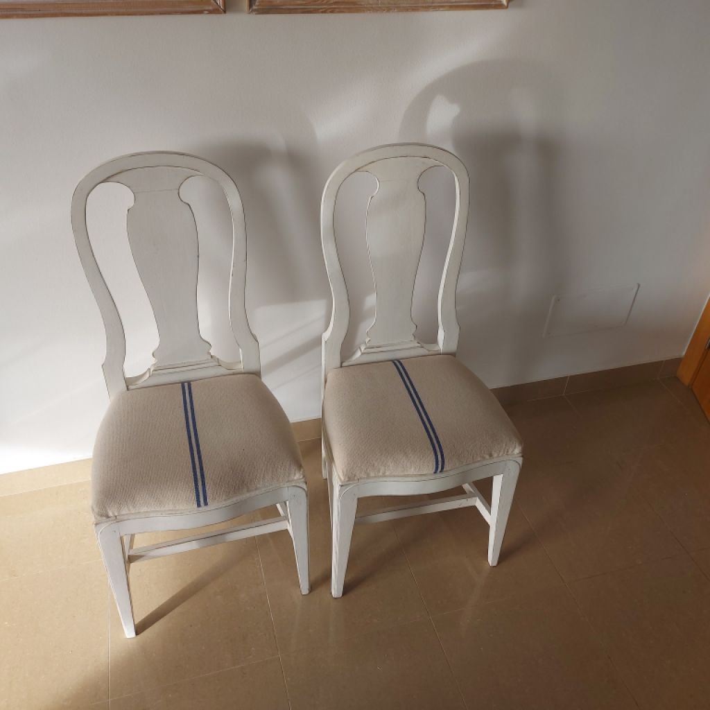 2 Vintage Stühle zu verkaufen