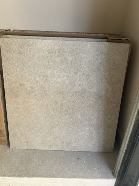 20 m² de azulejos disponibles a buen precio