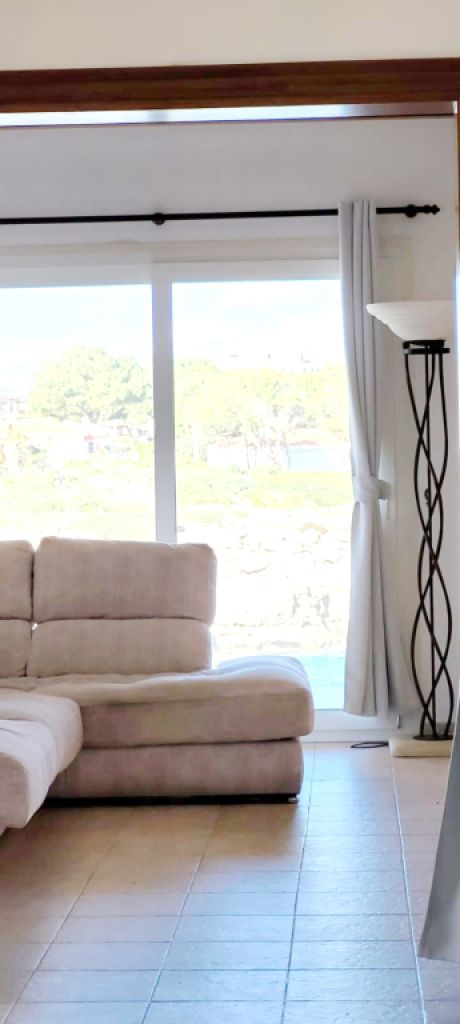 3 stöckiges Chalet mit Heizung, Pool an der Bucht von Cala Marsal -- CH 40 a