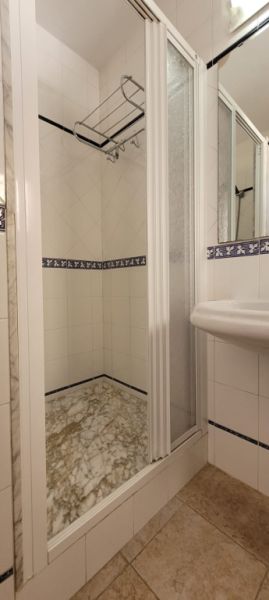 3 stöckiges Chalet mit Heizung, Pool an der Bucht von Cala Marsal -- CH 40 a