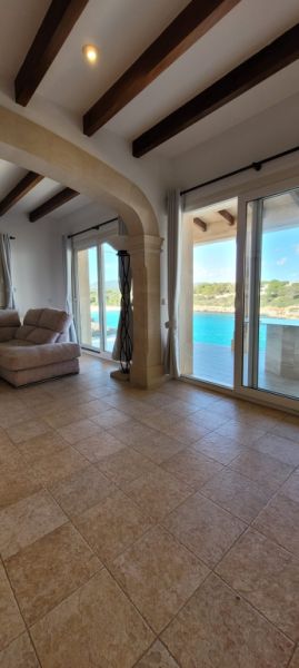 3 stöckiges Chalet mit Heizung, Pool an der Bucht von Cala Marsal -- CH 40 a