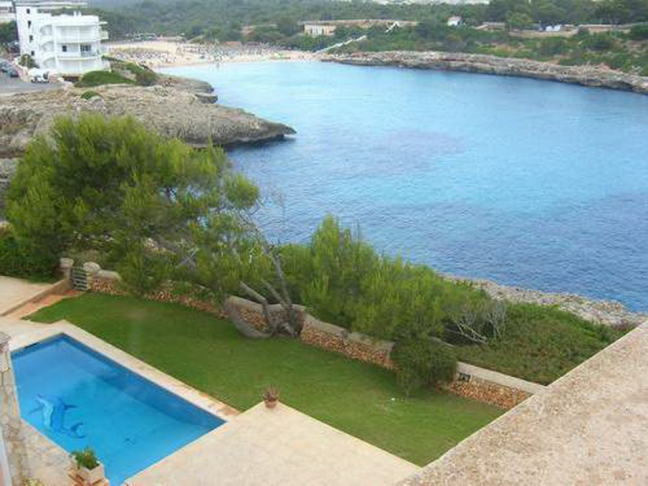 3-storey chalet with oil heating, pool on the front line of Cala Marsal bay - PC -- CH 40a