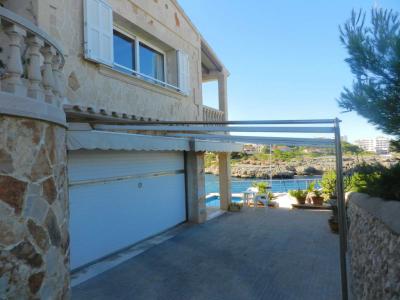3-storey chalet with oil heating, pool on the front line of Cala Marsal bay - PC -- CH 40a