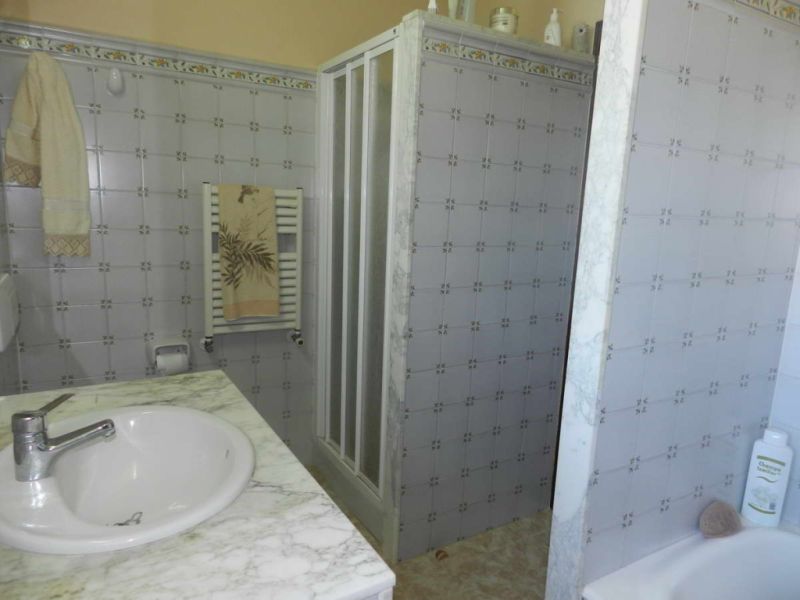 3-storey chalet with oil heating, pool on the front line of Cala Marsal bay - PC -- CH 40a