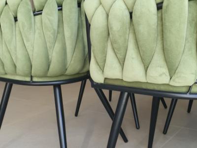 4 dining chairs in excellent condition