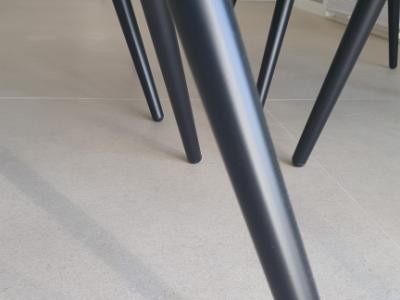 4 dining chairs in excellent condition