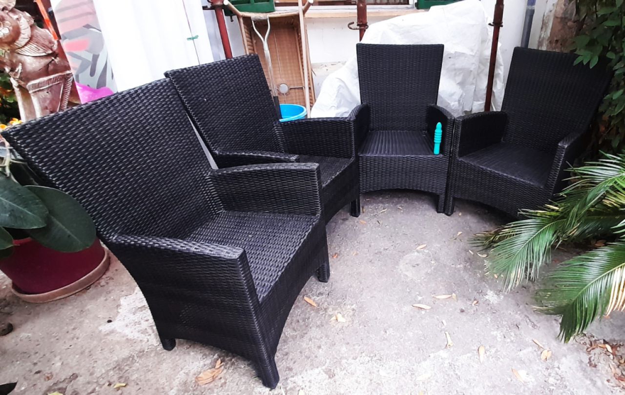 4 Polyrattanstuehle