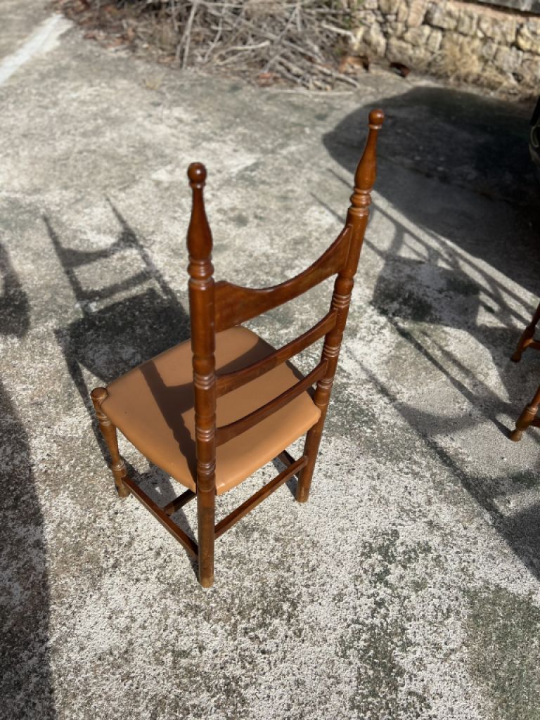 4 chairs for sale