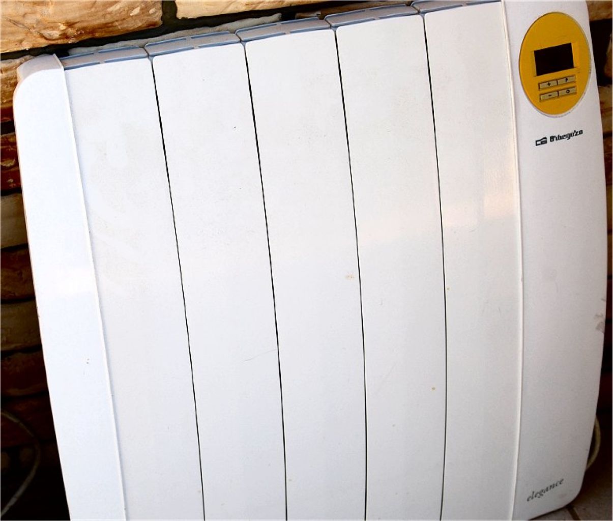 4 Wall Mounted Radiators, Manufacturer Taurus, Type Cairo