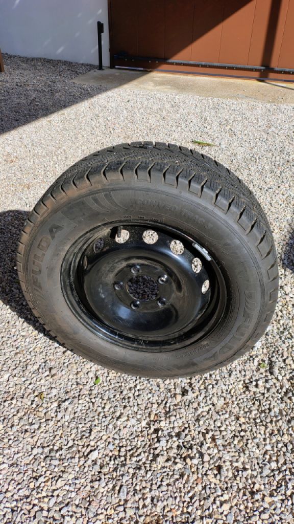 4x Neue Original Renault Master Felgen und Reifen 225/65R16