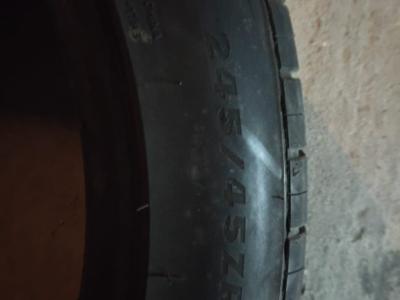 4x Neumáticos casi nuevos / apenas usados