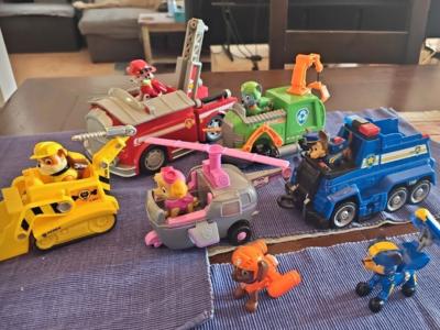 5 Paw Patrol Autos inkl. Figuren