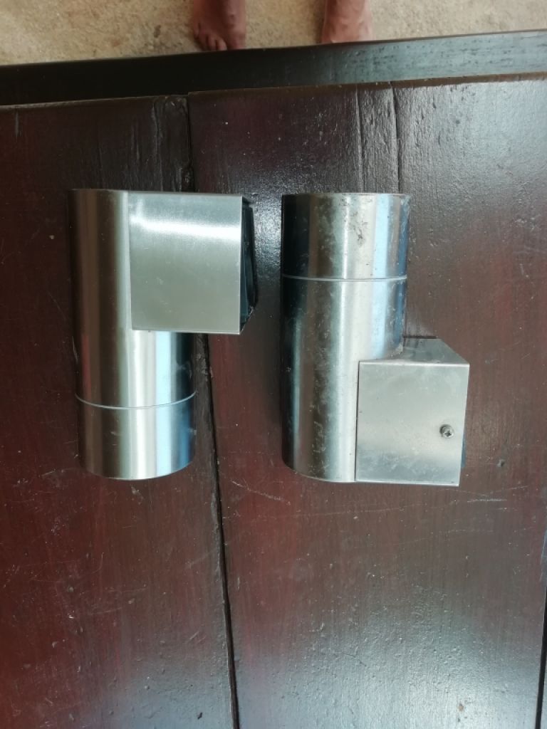 6 stainless steel lamps - ceiling or wall mounting possible