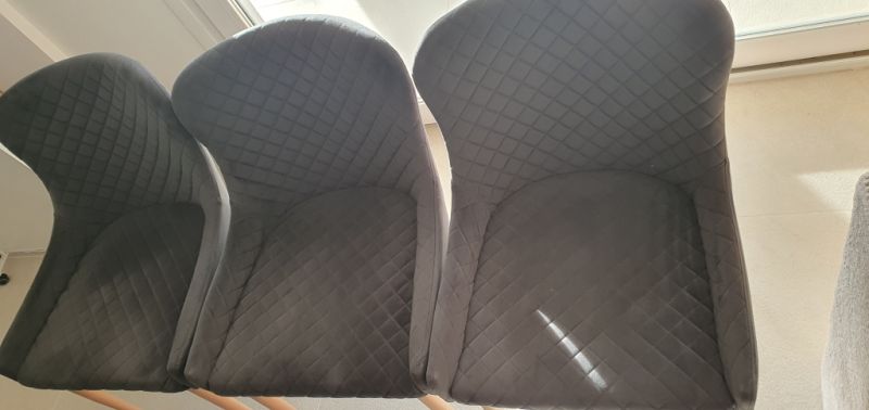 8 elegantes  sillas de comedor