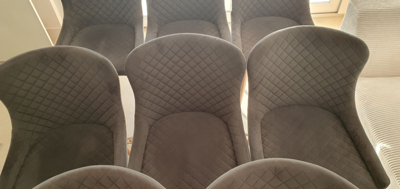 8 elegantes  sillas de comedor