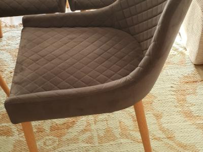 8 elegantes  sillas de comedor