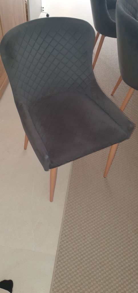 8 elegantes  sillas de comedor