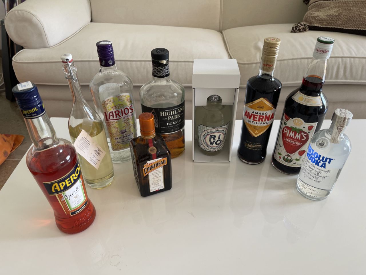 9 botellas de licores