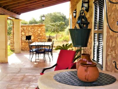 AB JANUAR 26:  Zweietagenfinca mit Pool und Ölzentralheizung bei Cala Mandia -- F 269