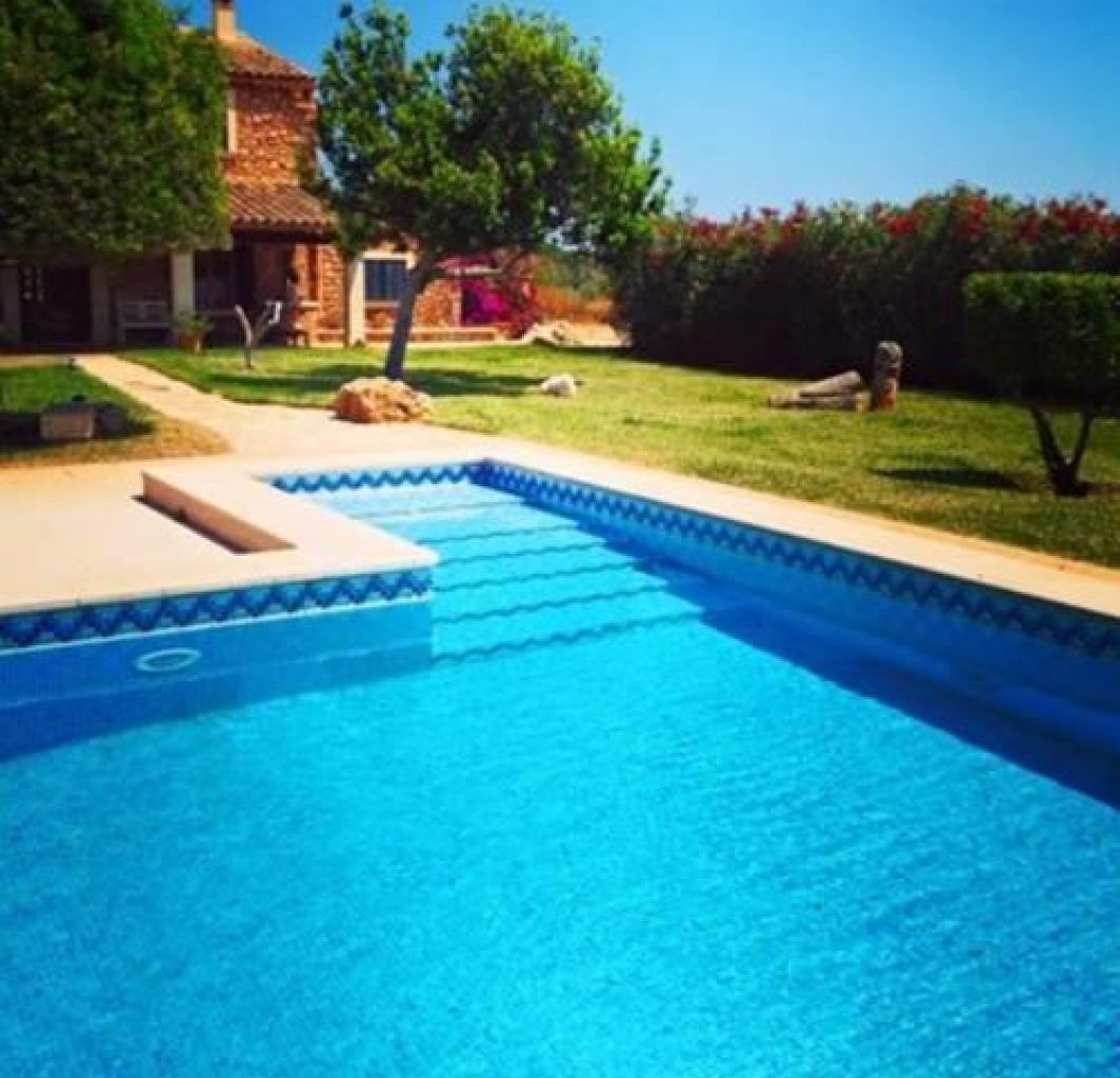 AB JANUAR 26:  Zweietagenfinca mit Pool und Ölzentralheizung bei Cala Mandia -- F 269