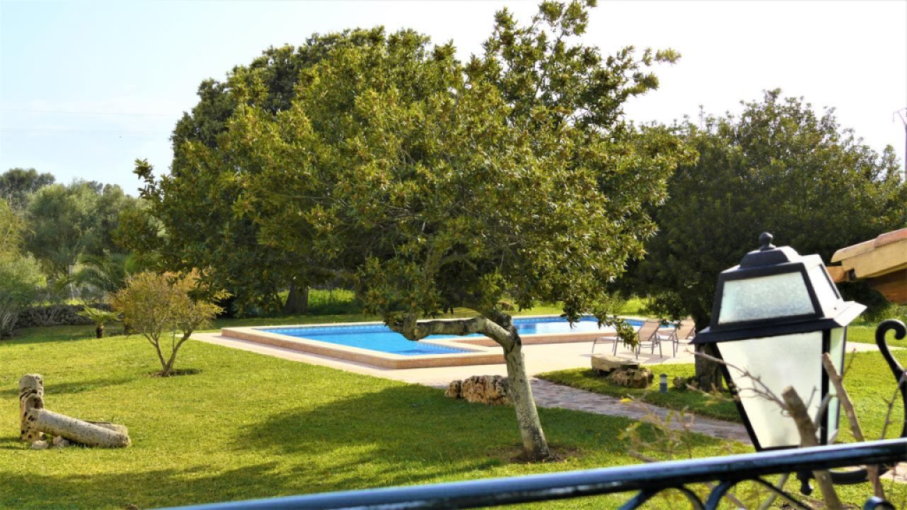 AB JANUAR 26:  Zweietagenfinca mit Pool und Ölzentralheizung bei Cala Mandia -- F 269