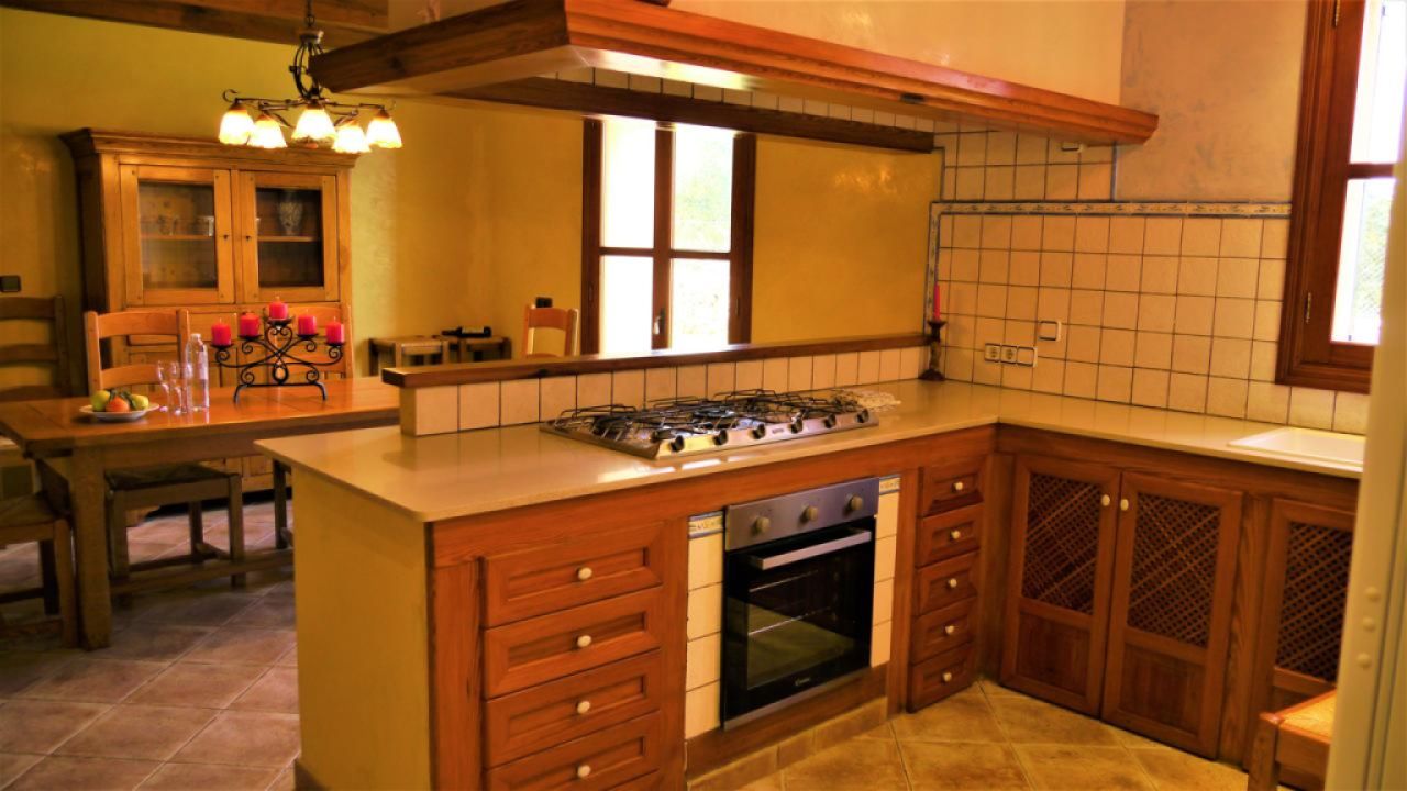 AB JANUAR 26:  Zweietagenfinca mit Pool und Ölzentralheizung bei Cala Mandia -- F 269