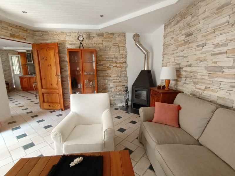 AB JUNI 27; Chalet mit Garten, Pool und Fussbodenheizung in Cala LLombards -- CH 87