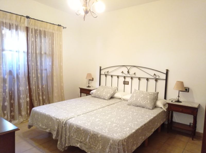 AB NOV 24 frei: Large finca with pool and heating near Portocolom-- F 195