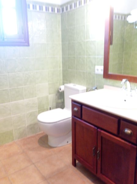 AB NOV 24 frei: Large finca with pool and heating near Portocolom-- F 195